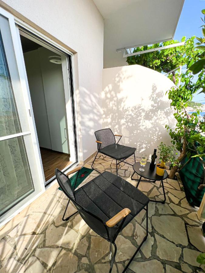 San-Studio Apartment Dugi Rat Ngoại thất bức ảnh