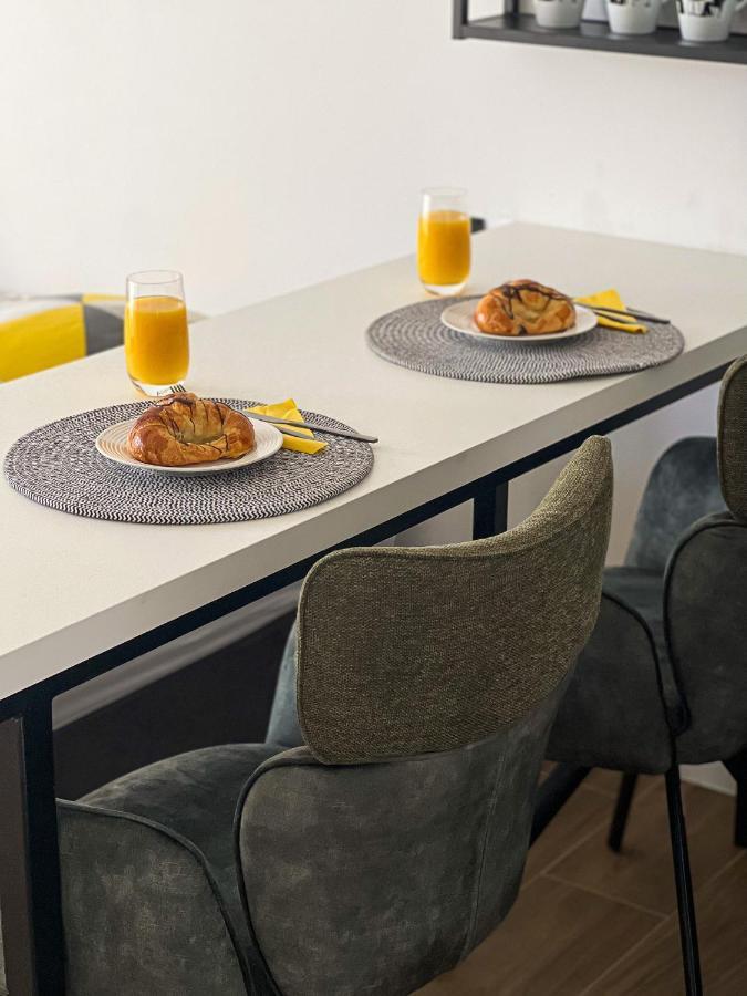 San-Studio Apartment Dugi Rat Ngoại thất bức ảnh